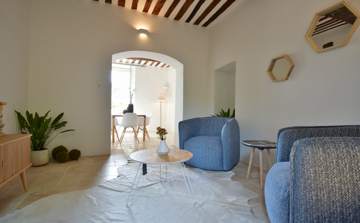 casa nova vastgoedstyling, vastgoedstyling in het buitenland, wonen in frankrijk, mas loriol, provence