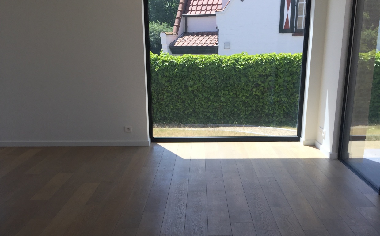 lege ruimtes zonder interieur verkopen niet goed.